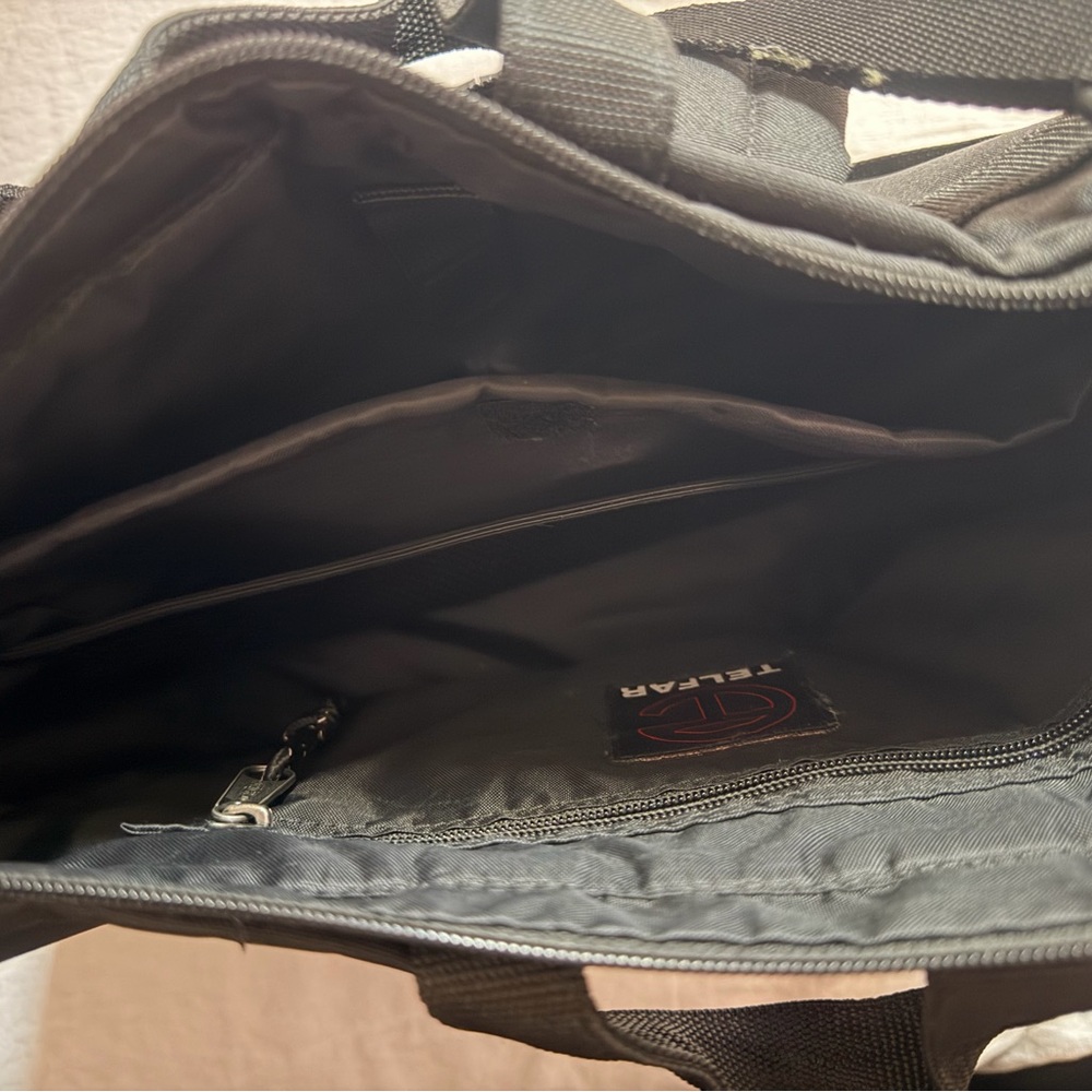 Telfar x Eastpak laptop bag - Picture 3 of 3